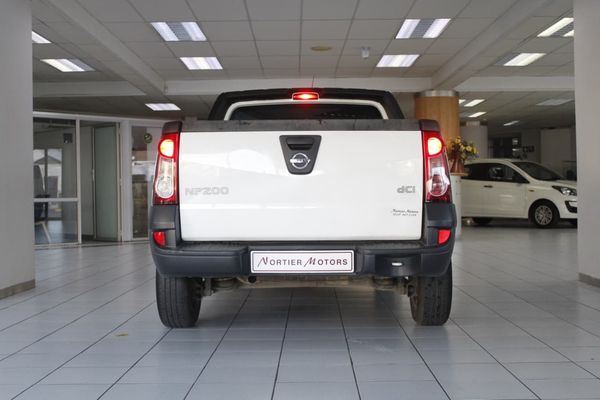 2019-Nissan-NP200-15-dCi-Safety-Pack image:5