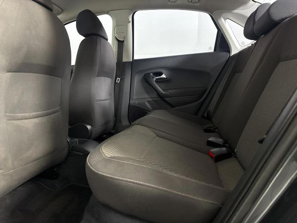 2016-Volkswagen-Polo-GP-15-TDI-Comfortline image:3