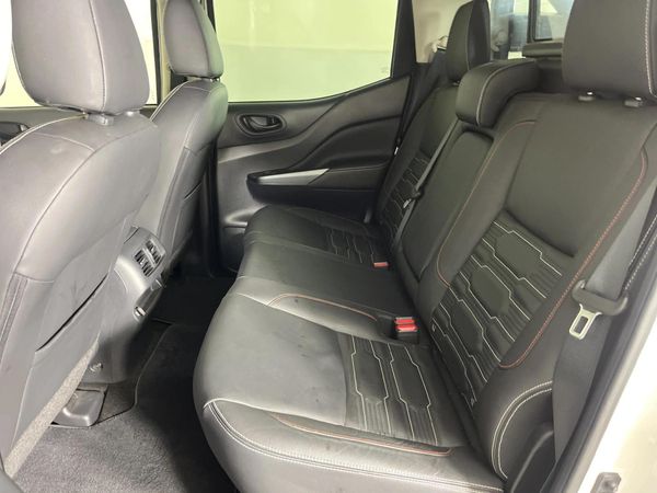 2025-Nissan-Navara-25-DDTi-PRO-2X-Auto-Double-Cab image:3