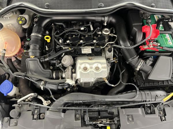 2018-Ford-Fiesta-10-EcoBoost-Trend-5-dr image:13