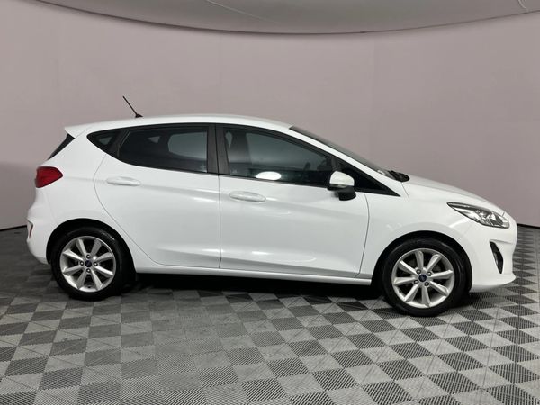 2018-Ford-Fiesta-10-EcoBoost-Trend-5-dr image:17