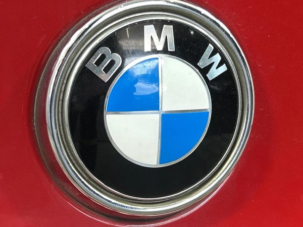 2013-BMW-3-Series-320i-GT image:11