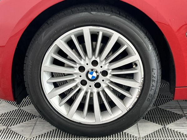 2013-BMW-3-Series-320i-GT image:4