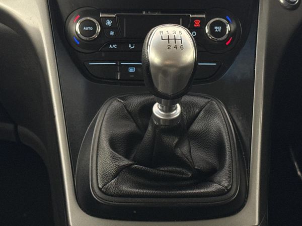 2014-Ford-Kuga-16-EcoBoost-Trend image:10