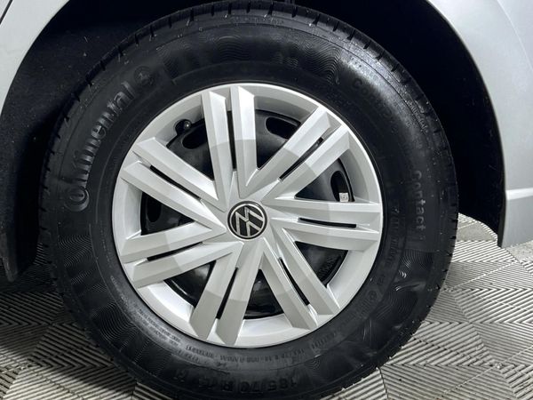 2025-Volkswagen-Polo-10-TSI image:6
