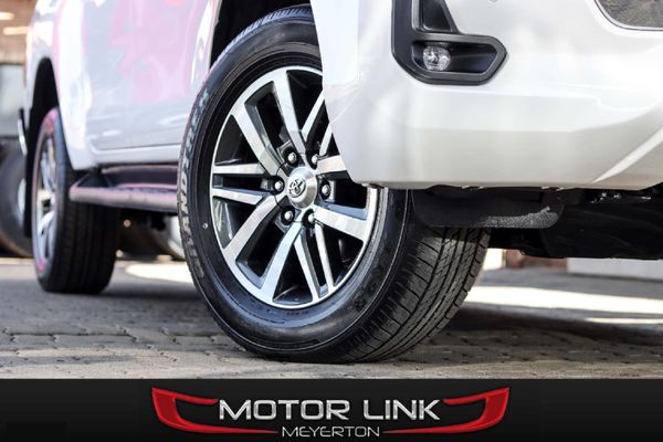 2021-Toyota-Hilux-24-GD-6-Raised-Body-Raider-Auto-Double-Cab image:12