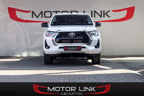 2021-Toyota-Hilux-24-GD-6-Raised-Body-Raider-Auto-Double-Cab image:1