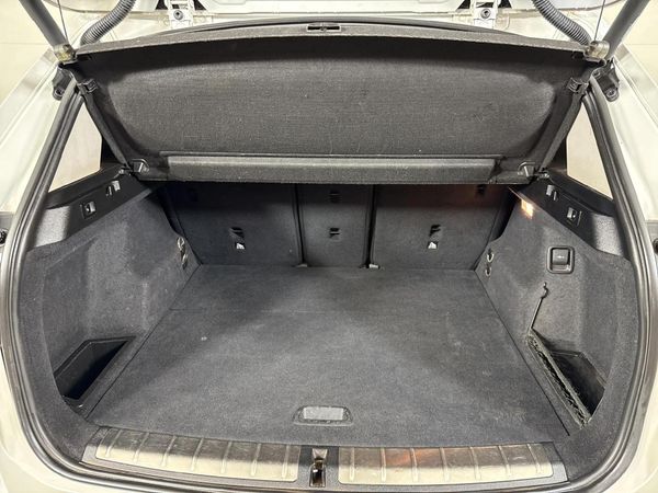 2016-BMW-X1-sDrive20d-Auto image:13