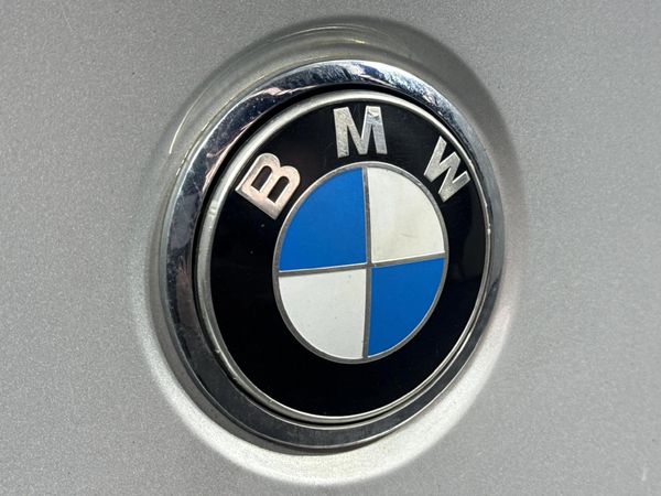 2010-BMW-1-Series-118i-5-dr-Auto image:11