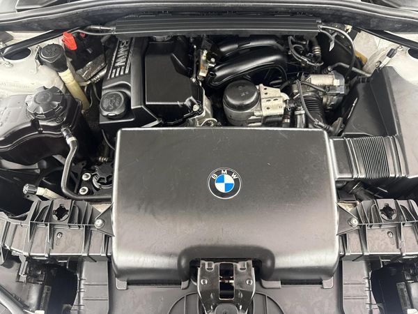 2010-BMW-1-Series-118i-5-dr-Auto image:13