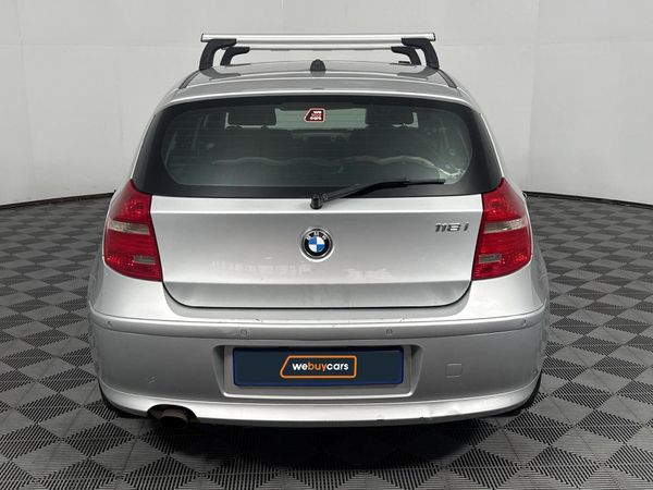 2010-BMW-1-Series-118i-5-dr-Auto image:18