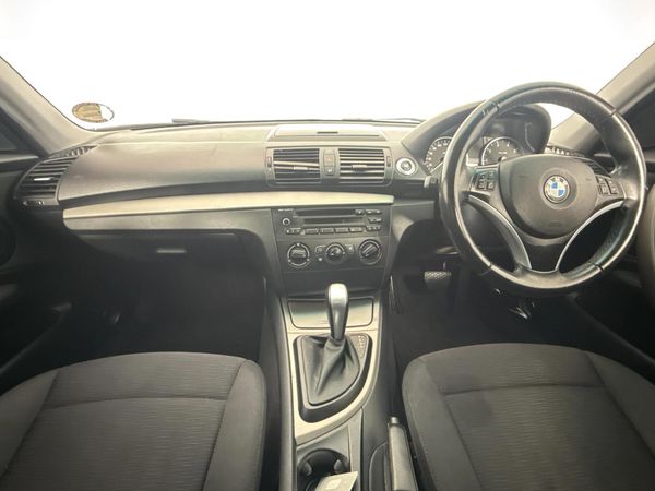 2010-BMW-1-Series-118i-5-dr-Auto image:1