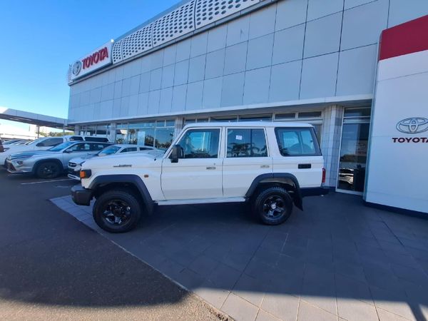 2026-Toyota-Land-Cruiser-76-28GD-6-Station-Wagon-LX image:2