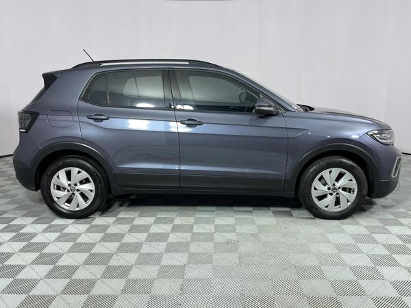 2025-Volkswagen-T-Cross-10-TSI-Life-Auto image:13