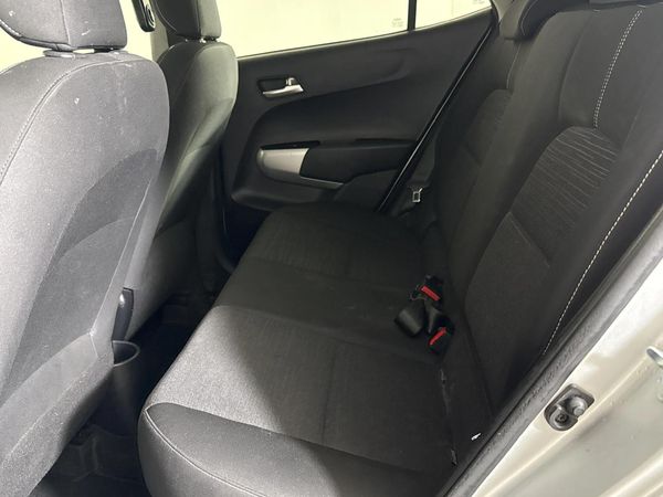 2022-Kia-Picanto-10-Street image:3