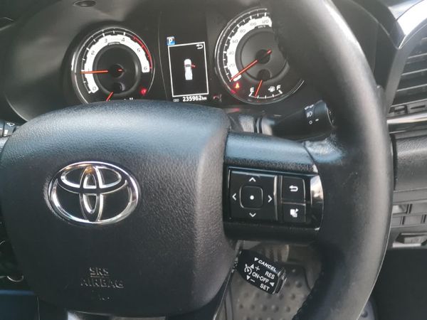 2020-Toyota-Hilux-28-GD-6-Raised-Body-Raider-4x4-Auto-Extended-Cab image:9
