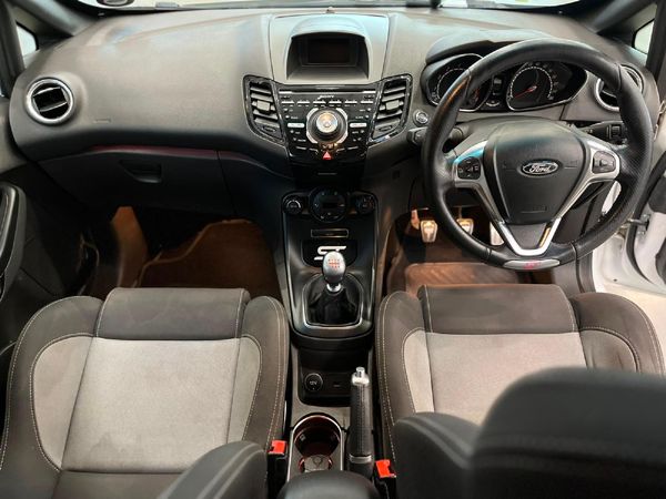 2018-Ford-Fiesta-ST-16-EcoBoost-GDTi image:9