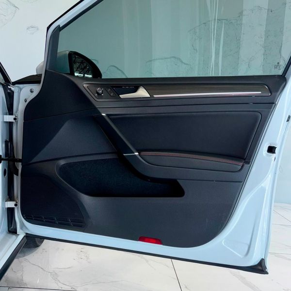 2018-Volkswagen-Golf-DSG image:9