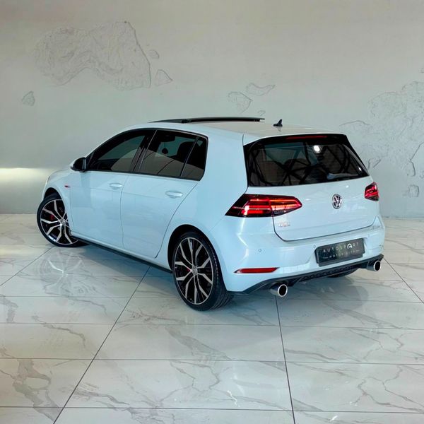 2018-Volkswagen-Golf-DSG image:22