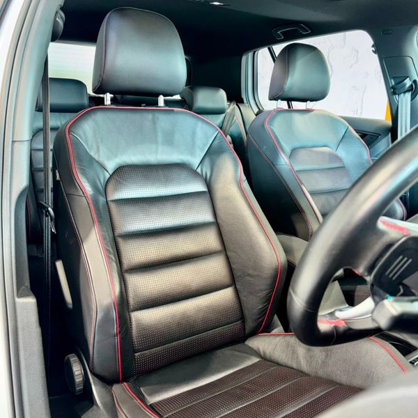 2018-Volkswagen-Golf-DSG image:4