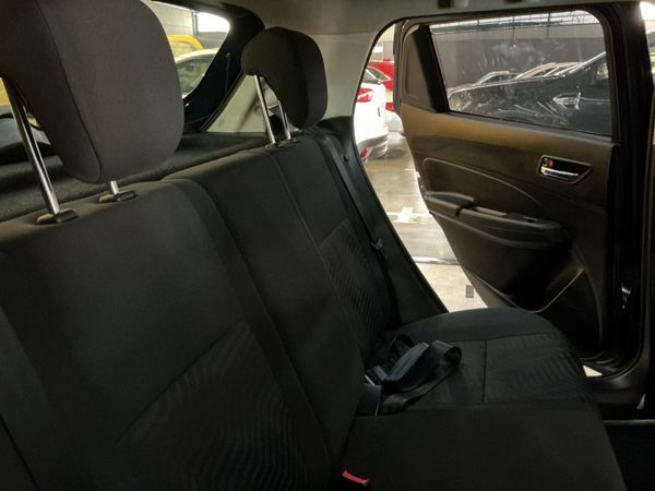 2023-Suzuki-Swift-12-GL image:10
