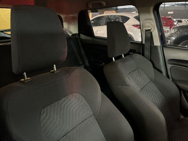 2023-Suzuki-Swift-12-GL image:13