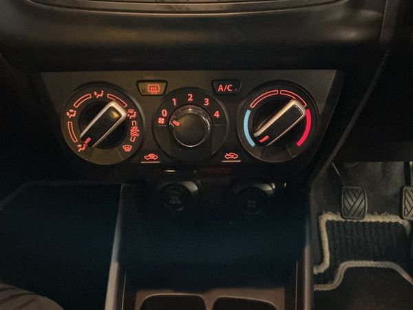2023-Suzuki-Swift-12-GL image:18