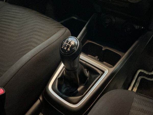 2023-Suzuki-Swift-12-GL image:19