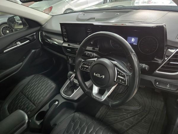 2022-Kia-Seltos-16-EX-Auto image:10