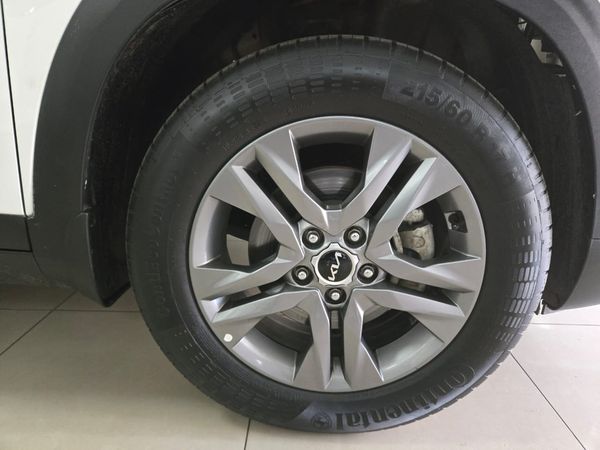 2022-Kia-Seltos-16-EX-Auto image:11