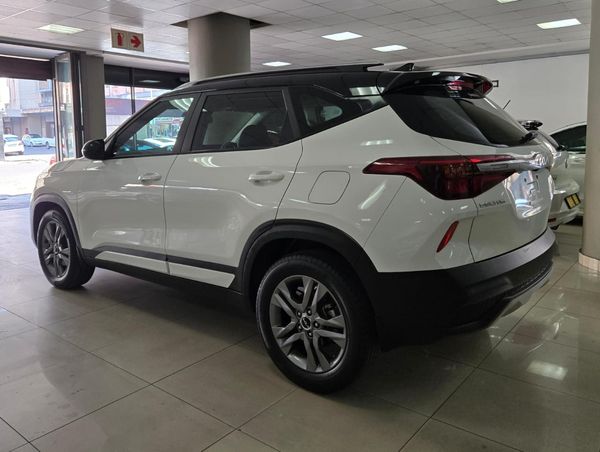 2022-Kia-Seltos-16-EX-Auto image:4