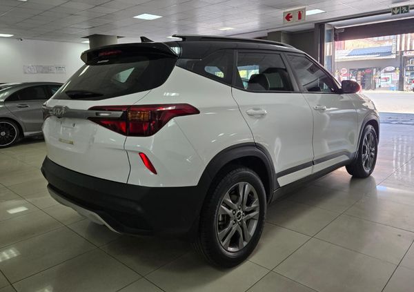 2022-Kia-Seltos-16-EX-Auto image:5