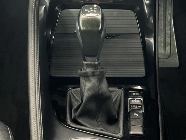 2016-BMW-X1-sDrive20d-M-Sport-Auto image:10
