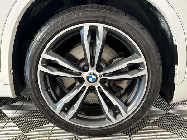 2016-BMW-X1-sDrive20d-M-Sport-Auto image:5