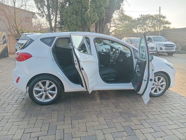 2019-Ford-Fiesta-10-Ecoboost-Titanium-5dr-Automatic image:9
