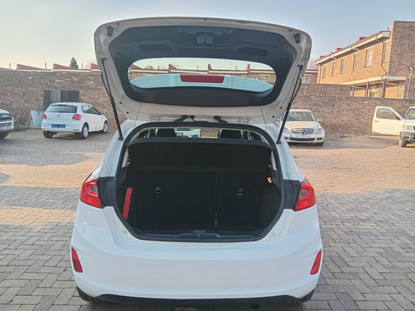 2019-Ford-Fiesta-10-Ecoboost-Titanium-5dr-Automatic image:11