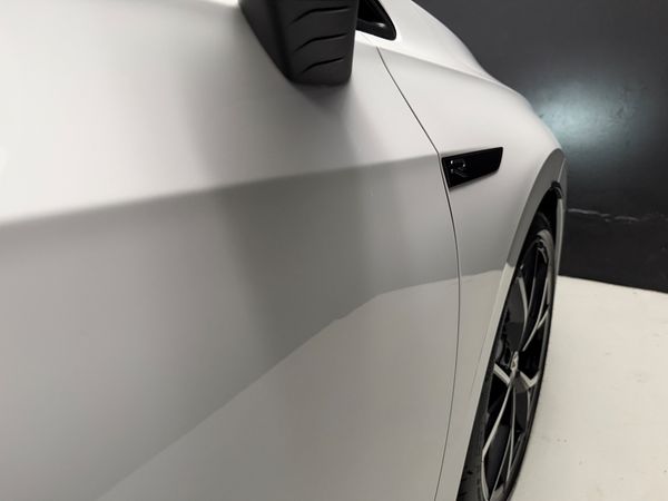 2025-Volkswagen-Golf-8-20-TSI-R-DSG image:10