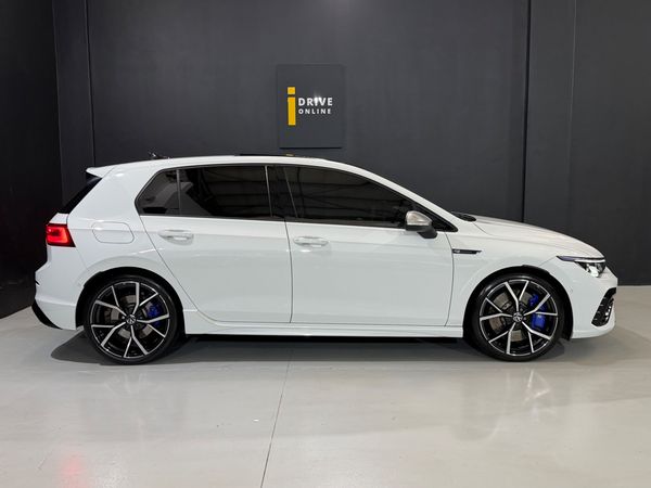 2025-Volkswagen-Golf-8-20-TSI-R-DSG image:3
