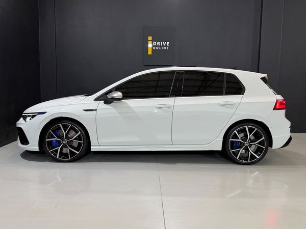 2025-Volkswagen-Golf-8-20-TSI-R-DSG image:7