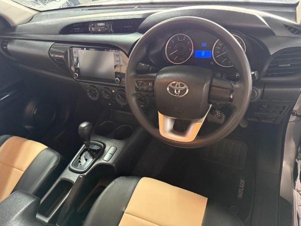 2019-Toyota-Hilux-24-GD-6-SRX-4x4-Auto-Double-Cab image:2