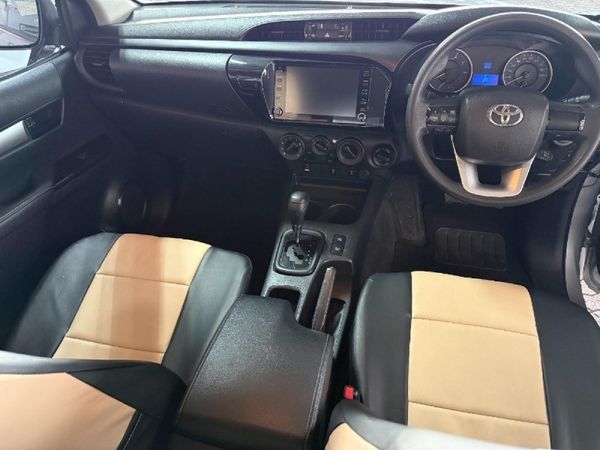 2019-Toyota-Hilux-24-GD-6-SRX-4x4-Auto-Double-Cab image:6