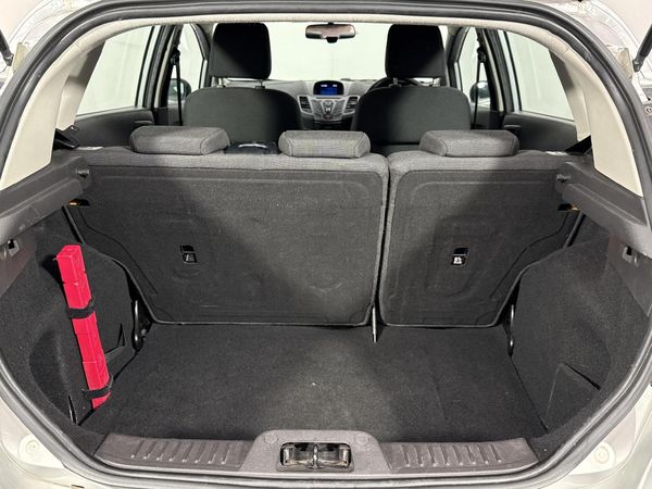 2017-Ford-Fiesta-14-Ambiente-5-dr image:12