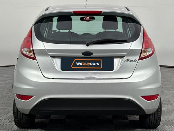 2017-Ford-Fiesta-14-Ambiente-5-dr image:16