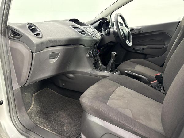 2017-Ford-Fiesta-14-Ambiente-5-dr image:8
