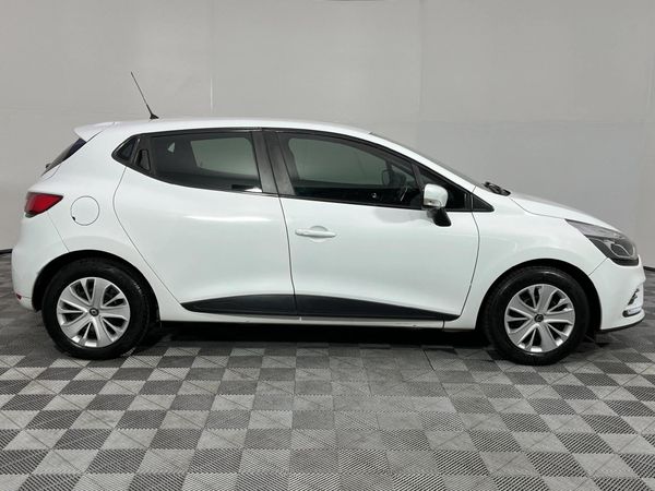 2020-Renault-Clio-IV-900T-Authentique-5-dr-66kW image:14