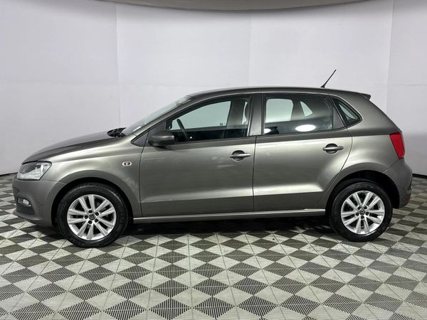 2024-Volkswagen-Polo-Vivo-16-Comfortline-Auto-5-dr image:18