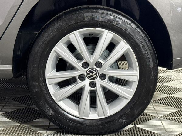2024-Volkswagen-Polo-Vivo-16-Comfortline-Auto-5-dr image:6