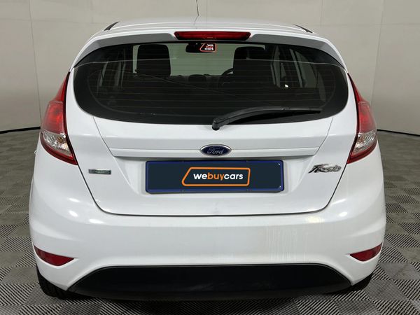 2015-Ford-Fiesta-10-EcoBoost-Trend-5-dr image:17