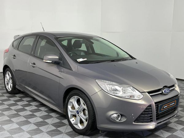 2013-Ford-Focus-20-GDi-Trend-5-dr image:15