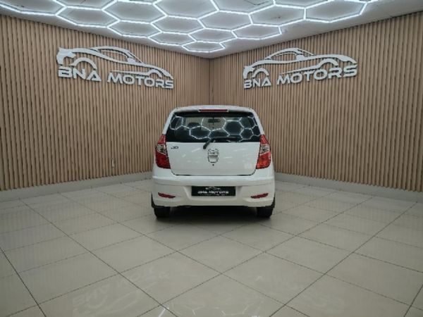 2016-Hyundai-i10-11-GLS-Motion image:5